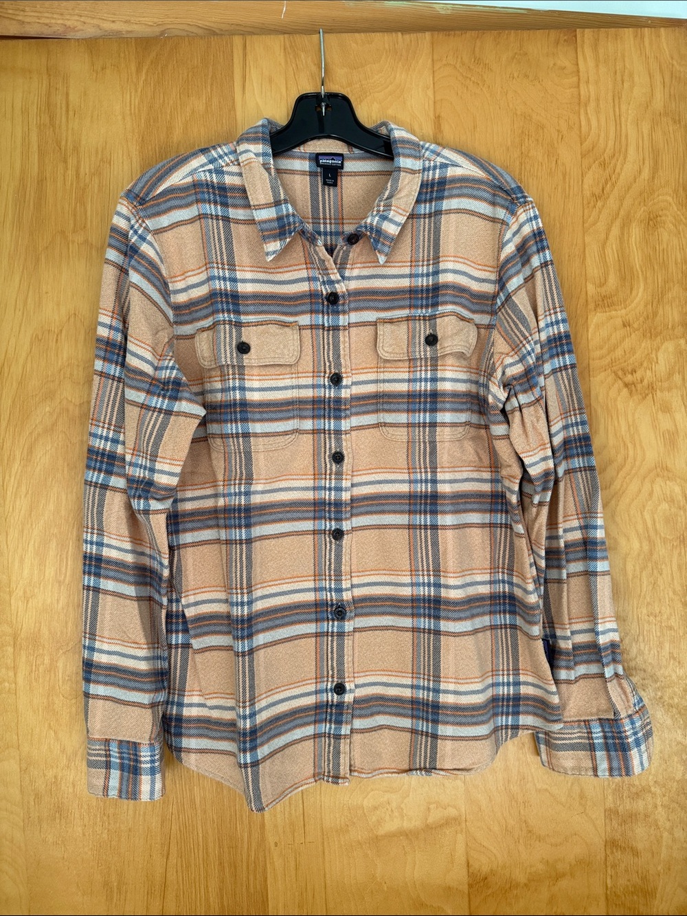Patagonia Long-Sleeved Fjord Flannel Shirt in Bearfoot Tan